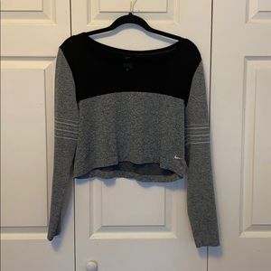 Nike Crop Top